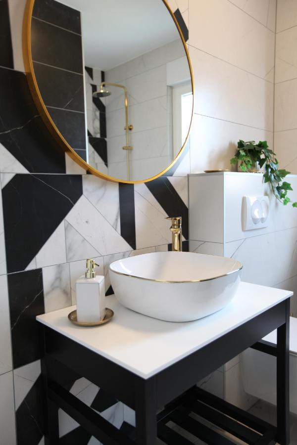 Apartments One تروغير المظهر الخارجي الصورة